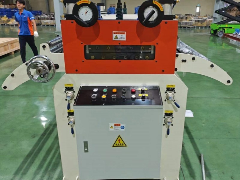 BTL-1300D для линии круговой вырубки во Вьетнаме