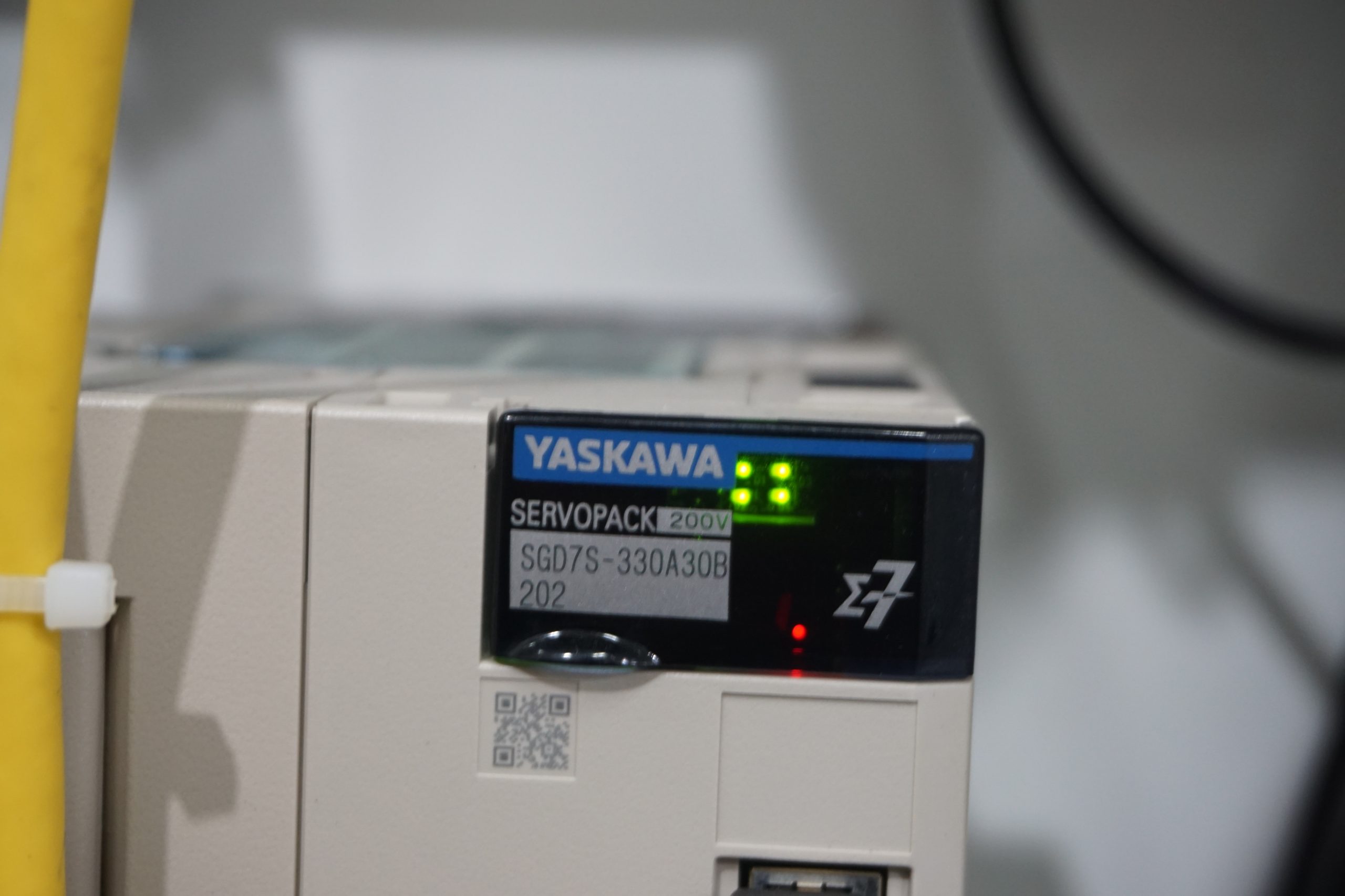 Yaskawa SERVOPACK в шкафу GCH